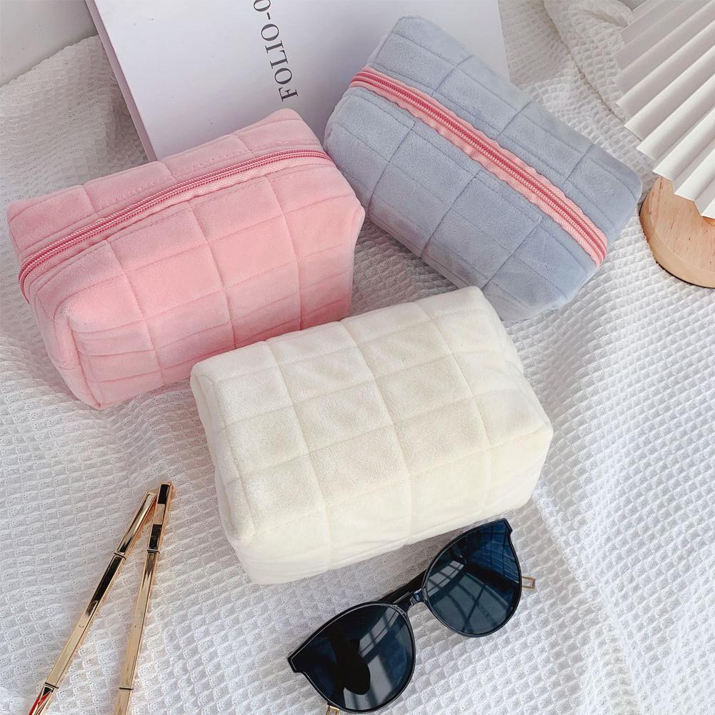 Милая плюшевая косметичка для  – обзор и цена Travel Accessories Toiletry Bag