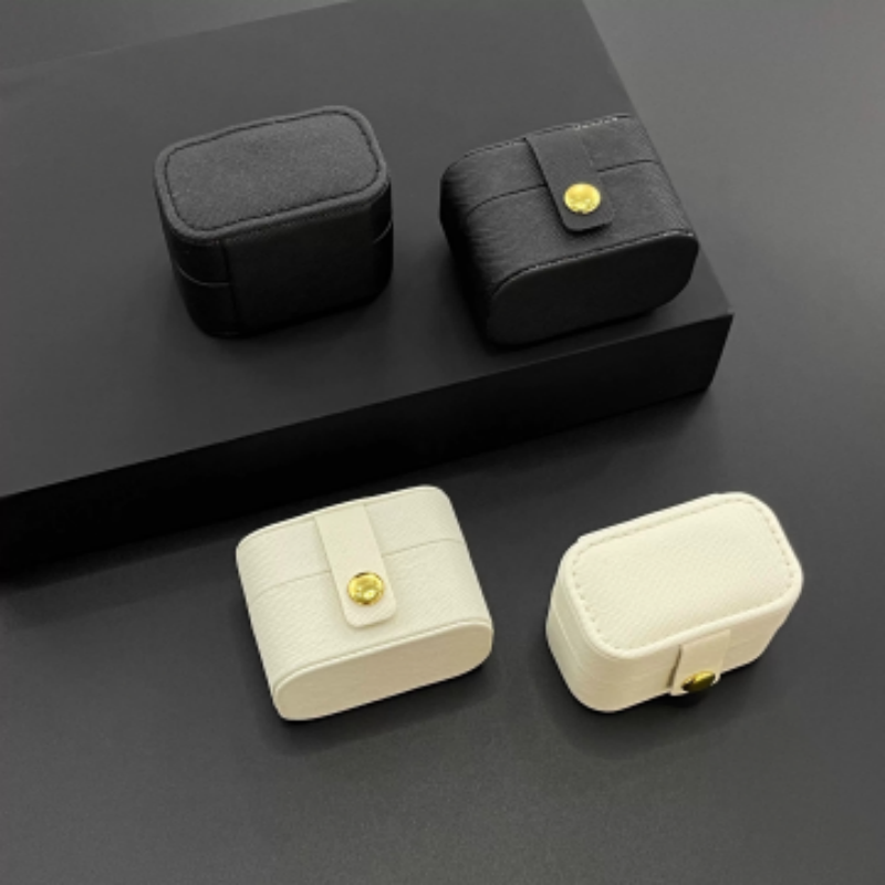 Кожаный портативный футляр для – обзор и цена Accessories Travel Jewelry Box